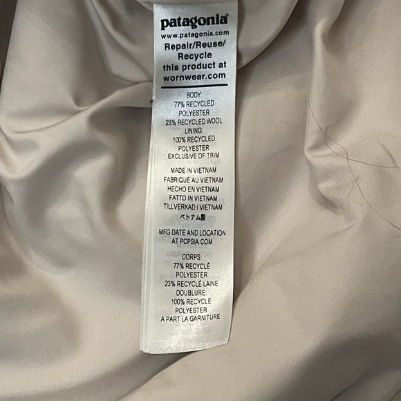 Patagonia Woolyester Sherpa Bomber Jacket Womens XL Recycled Wool Oatmeal Beige - Picture 9 of 9